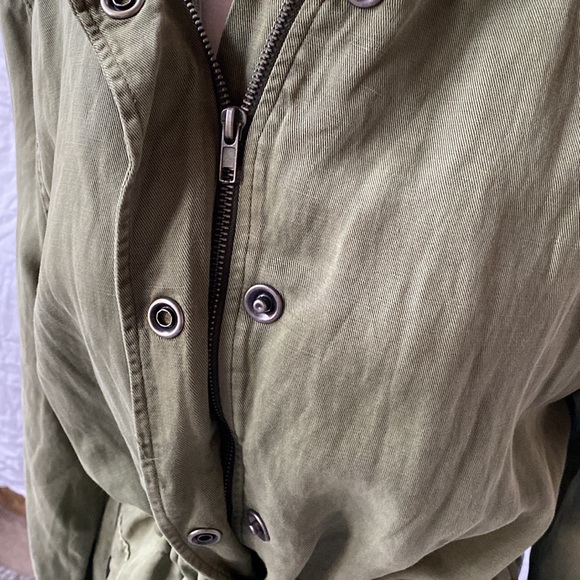 Sanctuary three-quarter length, hooded spring jacket with zip and snap closure. - Picture 4 of 8